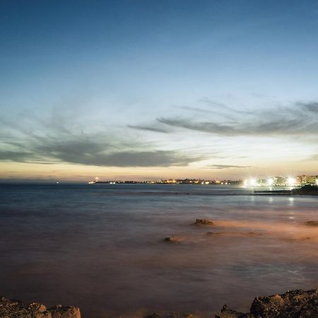 マリーナ・ディ・ラグーザ Terrazza A Mare Coralloヴィラ エクステリア 写真